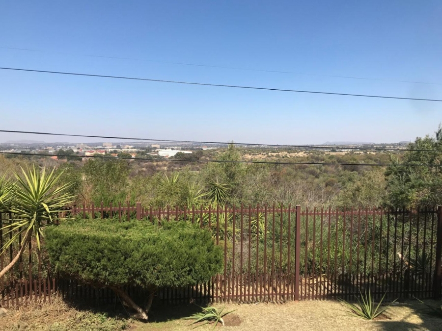 4 Bedroom Property for Sale in Heuwelsig Free State